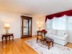 89 Fernandez Cir, Randolph MA 02368