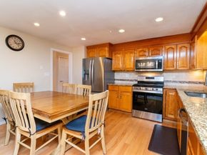 89 Fernandez Cir, Randolph MA 02368