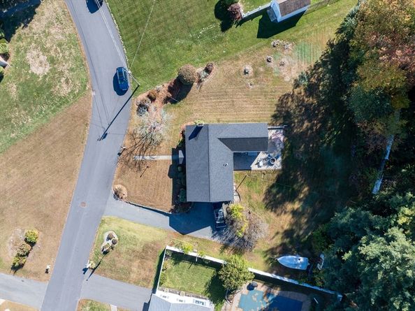 1 Doris Dr, Grafton MA 01536