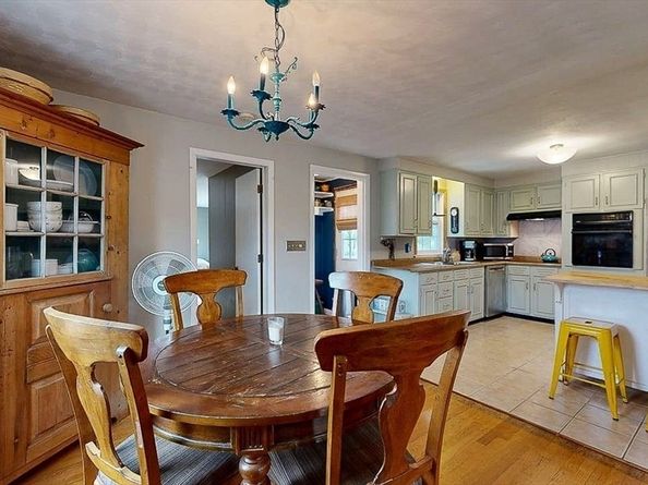 1 Doris Dr, Grafton MA 01536