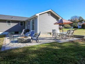 1 Doris Dr, Grafton MA 01536