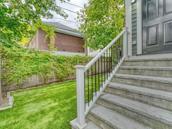 8 Hamilton Rd 2, Somerville MA 02144
