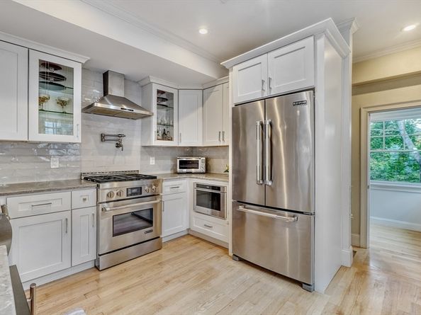8 Hamilton Rd 2, Somerville MA 02144