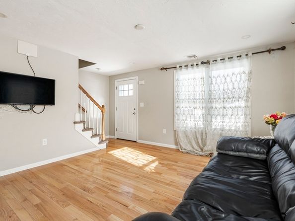 58 Roberts Road, Bridgewater MA 02324
