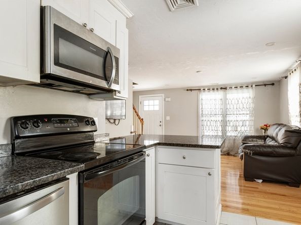 58 Roberts Road, Bridgewater MA 02324