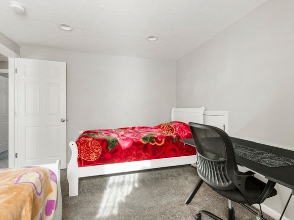 58 Roberts Road, Bridgewater MA 02324