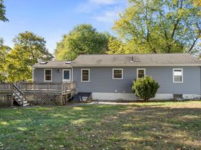 8 Edsel Road, Littleton MA 01460