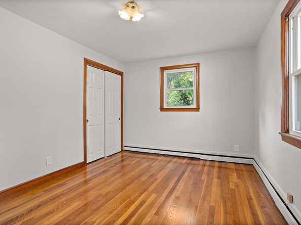 8 Edsel Road, Littleton MA 01460