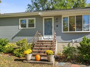 8 Edsel Road, Littleton MA 01460
