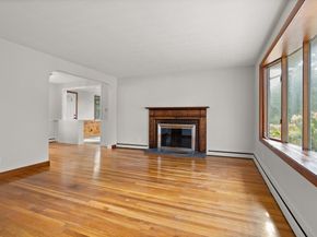 8 Edsel Road, Littleton MA 01460