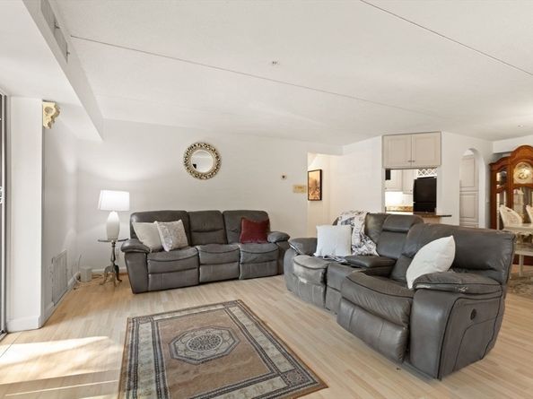 685 Oak Street 243, Brockton MA 02301