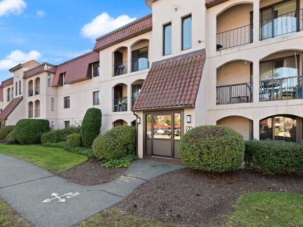 685 Oak Street 243, Brockton MA 02301