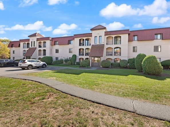 685 Oak Street 243, Brockton MA 02301