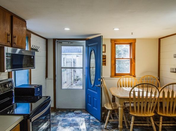 23 Chesley St, Millville MA 01529
