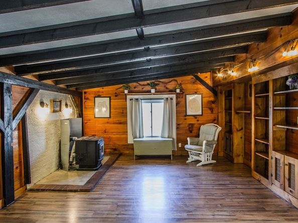 23 Chesley St, Millville MA 01529