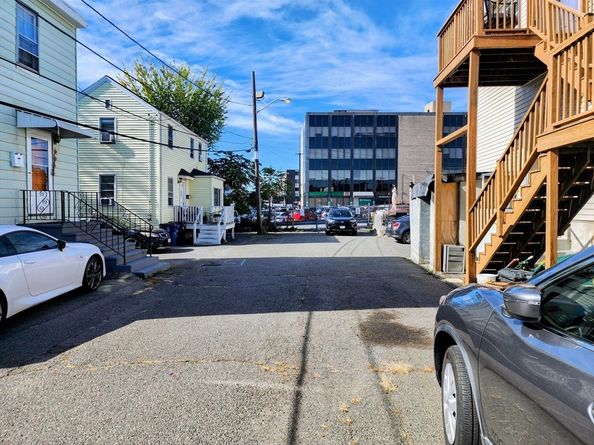 25-AR Central Ave, Revere MA 02151