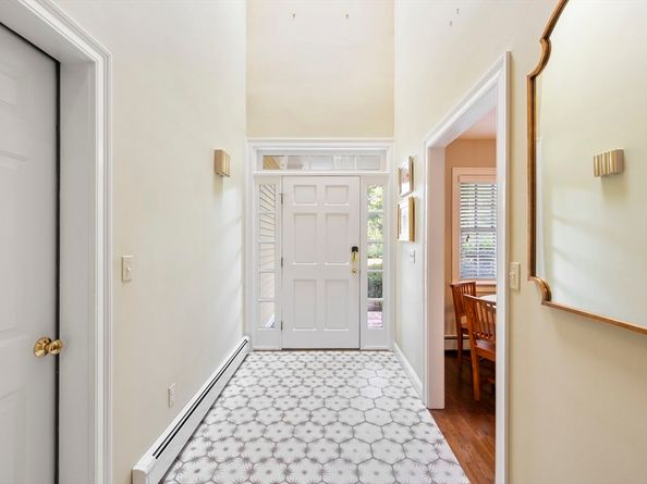 18 Whiting Lane 18, Hingham MA 02043
