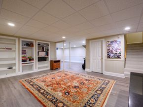 18 Whiting Lane 18, Hingham MA 02043