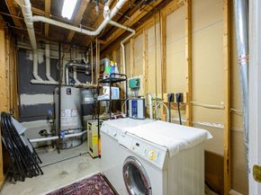 18 Whiting Lane 18, Hingham MA 02043