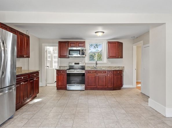 101-103 Linden St, Winchendon MA 01475