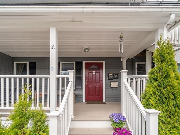 18 Auburn St Ext, Framingham MA 01701