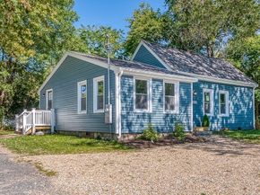 2838 Cranberry Hwy, Wareham MA 02571