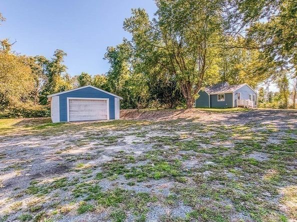 2838 Cranberry Hwy, Wareham MA 02571