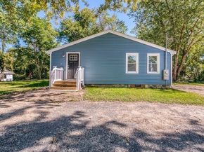 2838 Cranberry Hwy, Wareham MA 02571