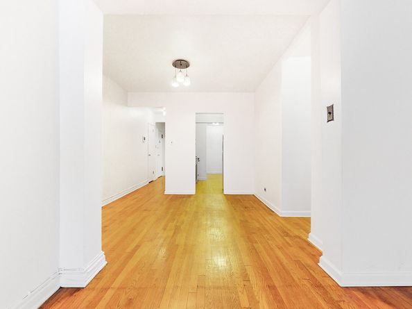 25 Indian Road 2G, New York NY 10034