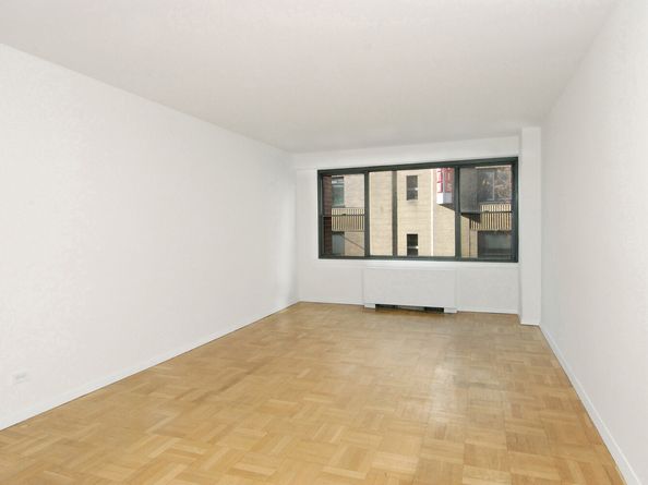 301 East 64th Street 3F, New York NY 10065