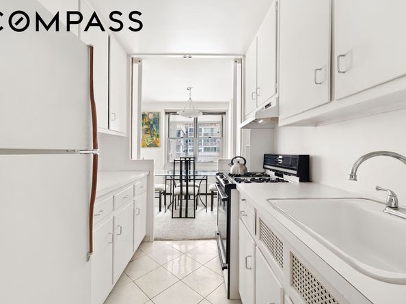 303 West 66th Street 11KE, New York NY 10023