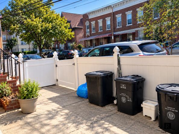 104-41 88th Avenue, Queens NY 11418