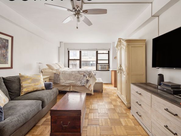 425 East 79th Street 6B, New York NY 10075