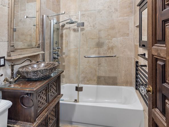 4 Lexington Avenue 5J, New York NY 10010