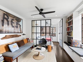 320 East 42nd Street