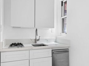 10 Mitchell Place 9E, New York NY 10017