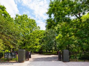 184 East 2nd Street 4G, New York NY 10009