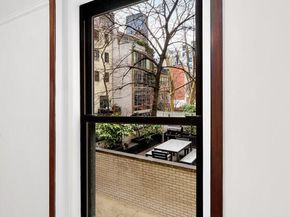 30 Beekman Place 2B, New York NY 10022