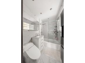 58 West 58th Street 9A, New York NY 10019