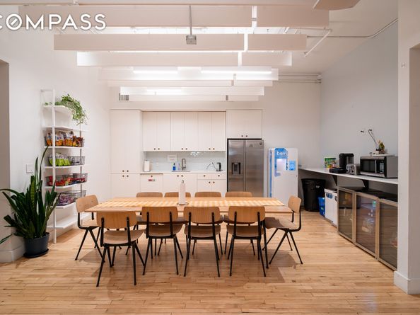 85 5th Avenue 8, New York NY 10003