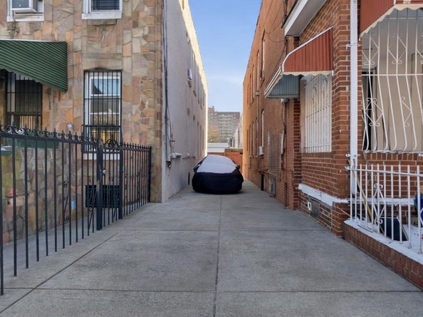 124 Lott Avenue, Brooklyn NY 11212