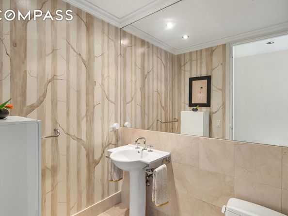 545 West 110th Street 9D, New York NY 10025