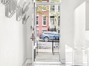 26 A 1st Street, Brooklyn NY 11231