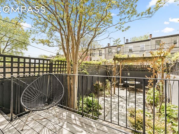 26 A 1st Street, Brooklyn NY 11231