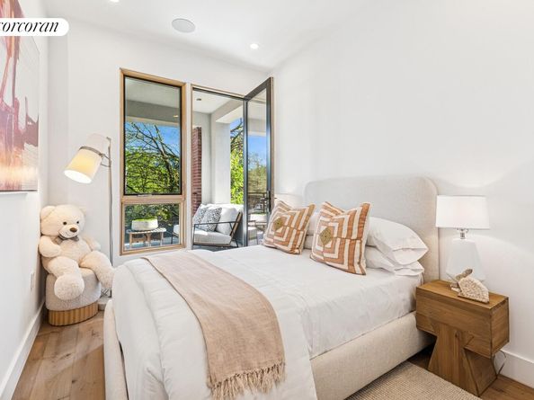 72 Quincy Street PH4, Brooklyn NY 11238