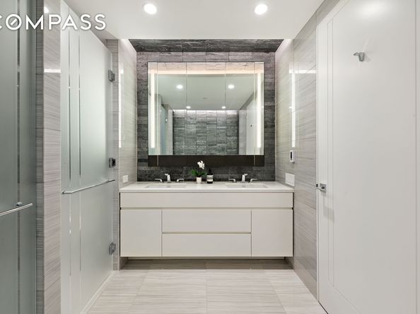70 Charlton Street 16C, New York NY 10014