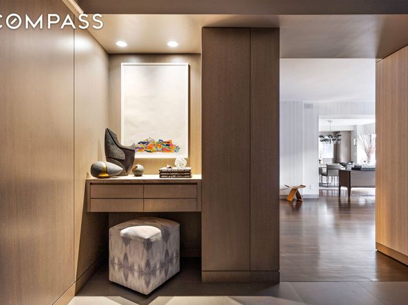 45 East 72nd Street 9C, New York NY 10021