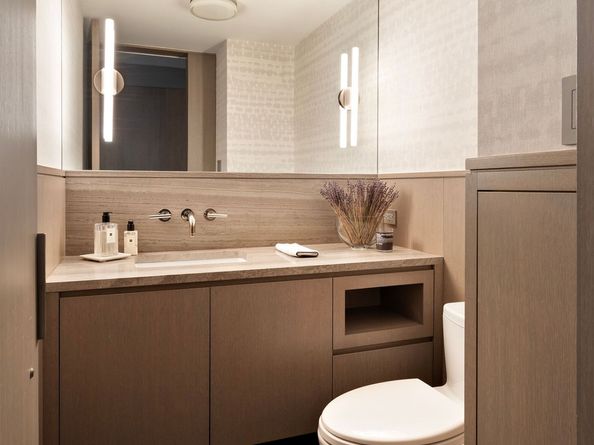 45 East 72nd Street 9C, New York NY 10021