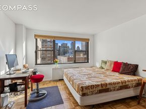 301 East 69th Street 14A, New York NY 10021