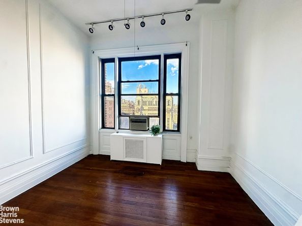 140 West 69th Street 116C, New York NY 10023